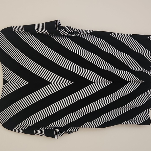 Women's blouse - Picture 7 of 8